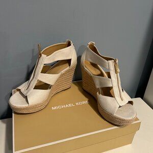 Women's Michael Kors Damita Canvas Zipper 4" Wedge Heels Optic White Size 8.5